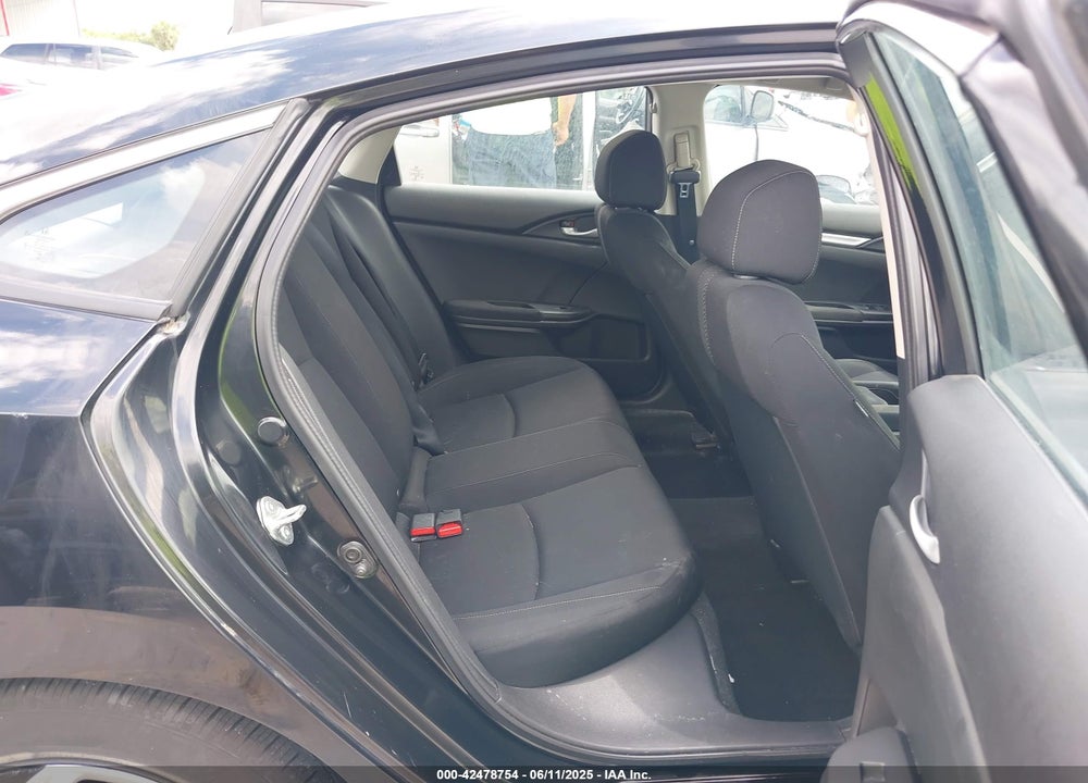 2018 HONDA CIVIC VIN: 2HGFC2F51JH598663