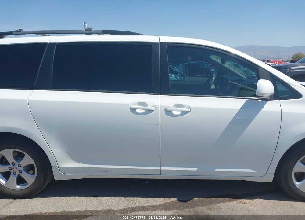 2013 TOYOTA SIENNA LE V6 8 PASSENGER VIN: 5TDKK3DC1DS314901