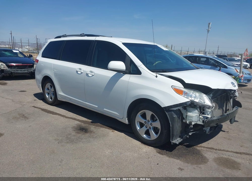 2013 TOYOTA SIENNA LE V6 8 PASSENGER VIN: 5TDKK3DC1DS314901