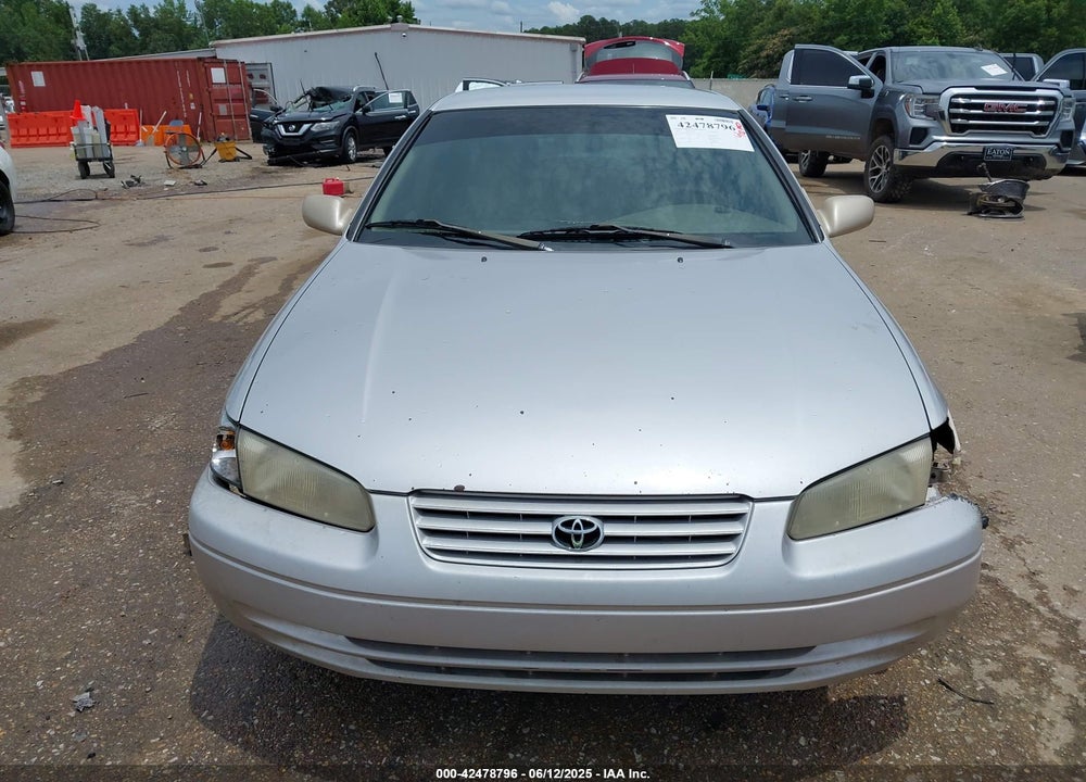 1999 TOYOTA CAMRY LE VIN: 4T1BG22K4XU574226