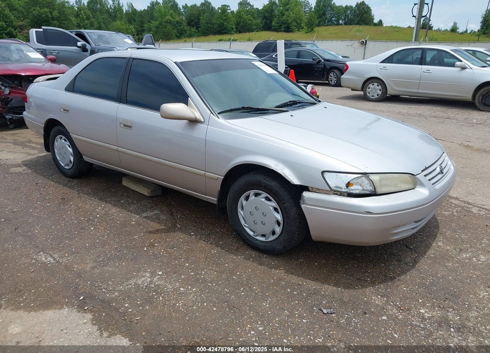 1999 TOYOTA CAMRY LE VIN: 4T1BG22K4XU574226