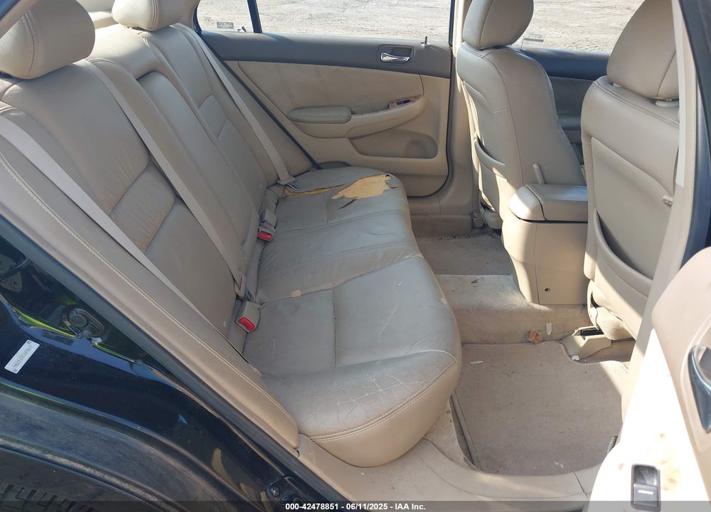 2003 HONDA ACCORD 3.0 EX VIN: 1HGCM665X3A074677