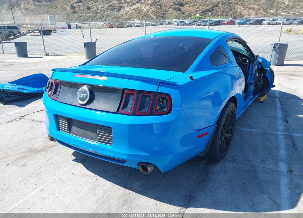 2014 FORD MUSTANG VIN: 1ZVBP8CF8E5240911