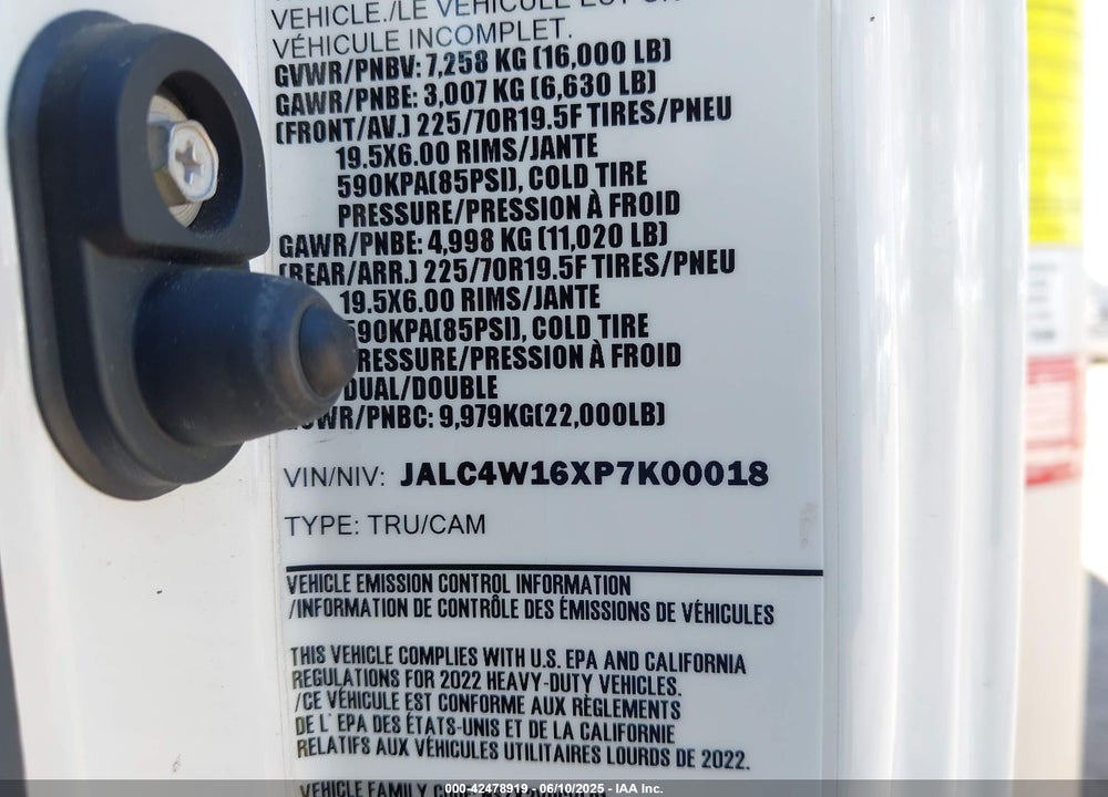 2023 ISUZU NPR XD VIN: JALC4W16XP7K00018