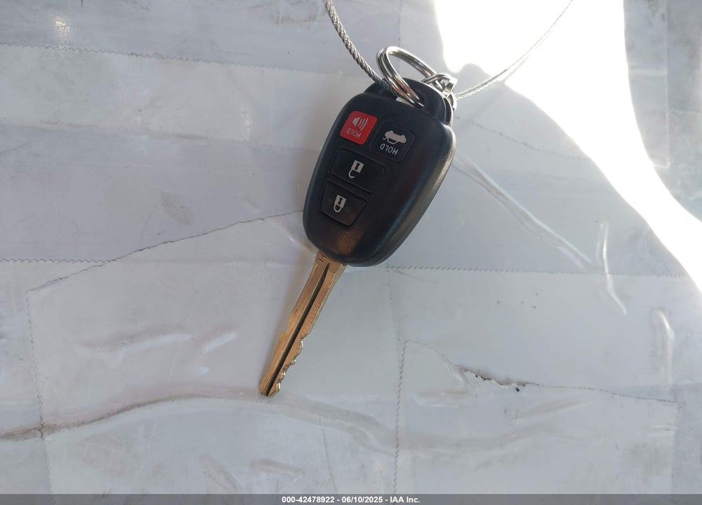 2016 TOYOTA COROLLA LE VIN: 2T1BURHE3GC599462
