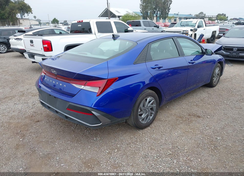 2024 HYUNDAI ELANTRA VIN: KMHLM4DG0RU740634