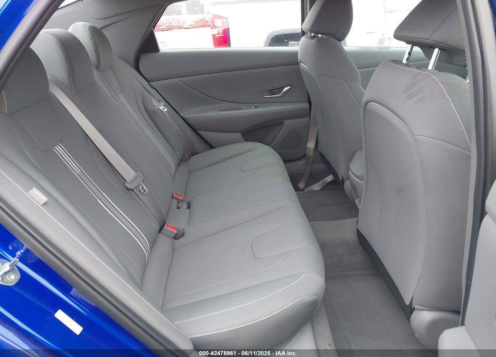 2024 HYUNDAI ELANTRA VIN: KMHLM4DG0RU740634