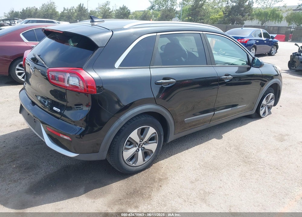 2018 KIA NIRO VIN: KNDCB3LC7J5158208