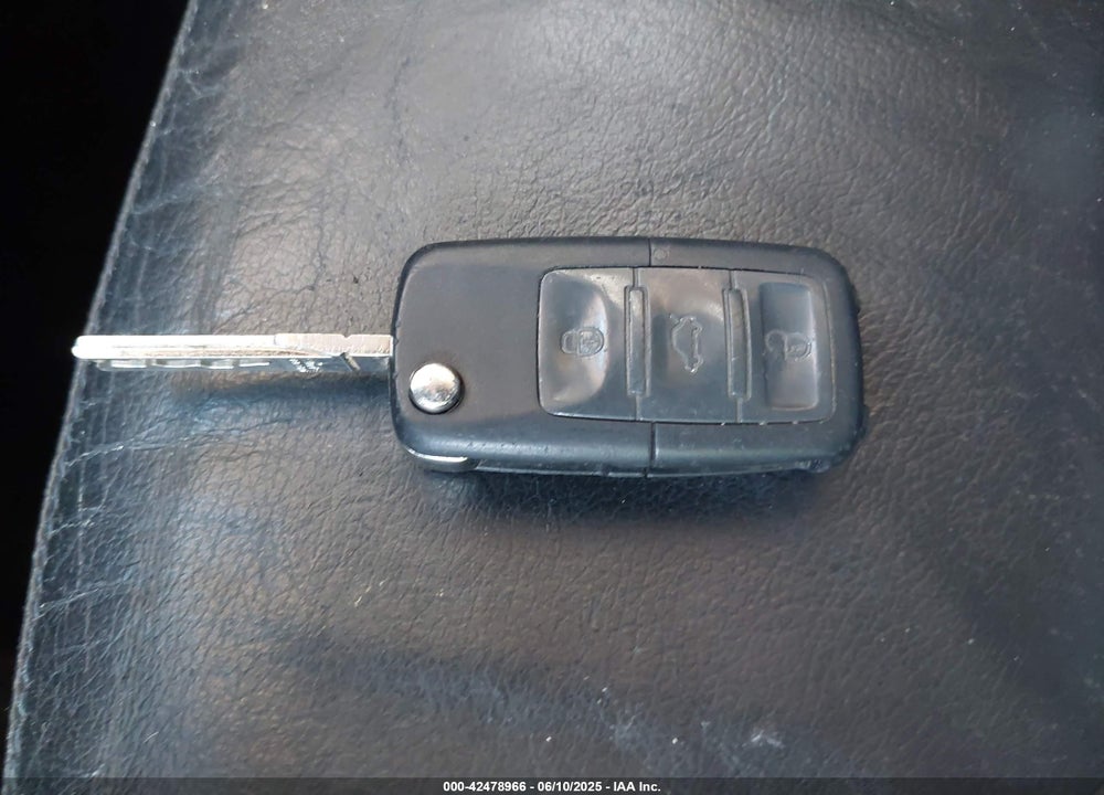 2002 VOLKSWAGEN PASSAT VIN: WVWRH63B22P348991