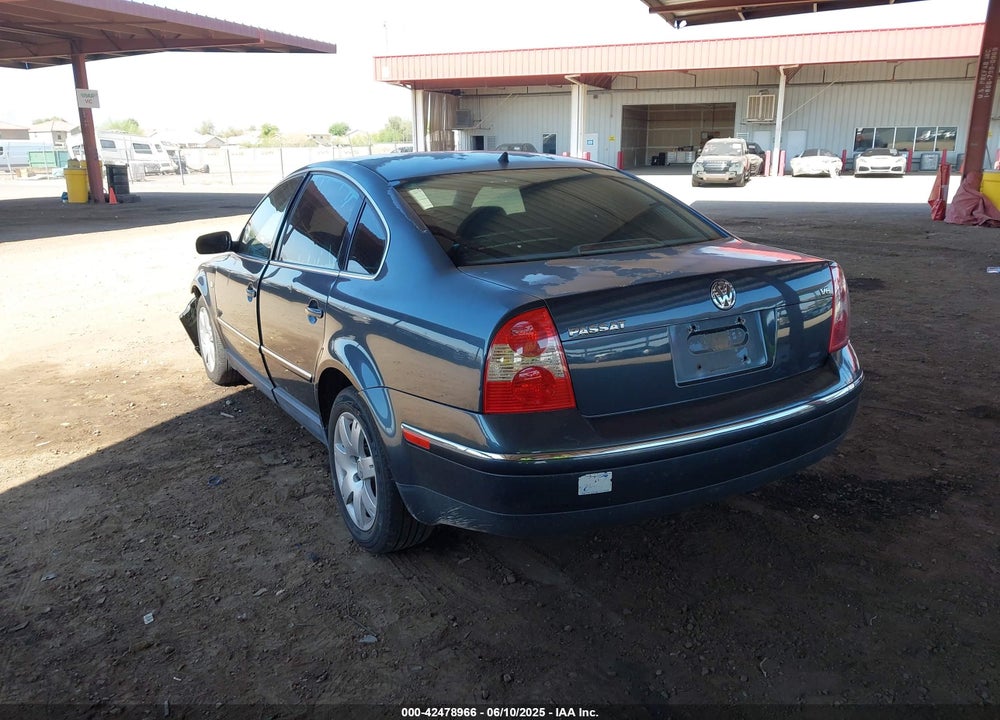 2002 VOLKSWAGEN PASSAT VIN: WVWRH63B22P348991