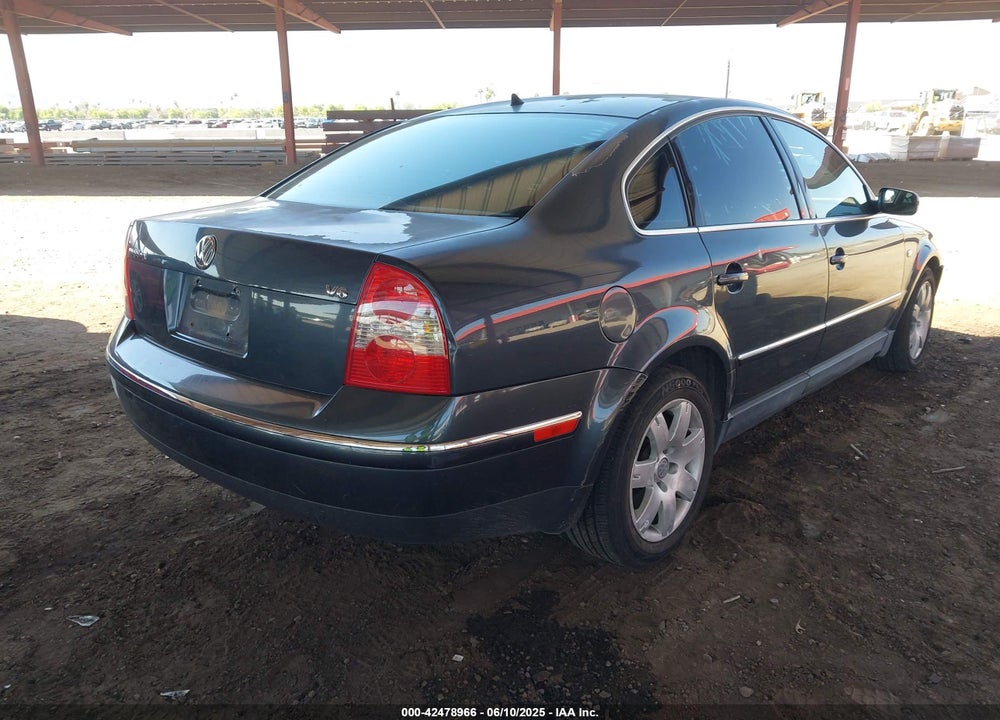 2002 VOLKSWAGEN PASSAT VIN: WVWRH63B22P348991