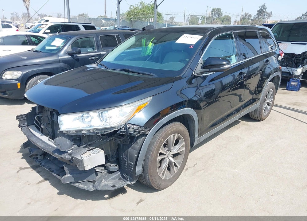 2019 TOYOTA HIGHLANDER LE VIN: 5TDZARFH7KS048715