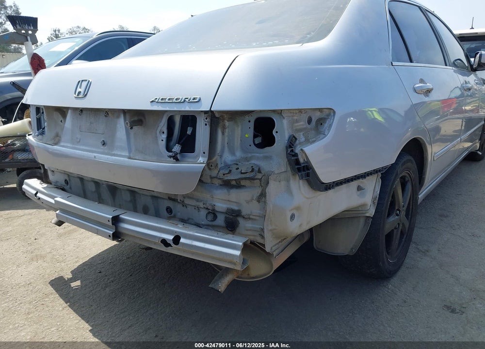 2005 HONDA ACCORD VIN: 1HGCM66835A078082