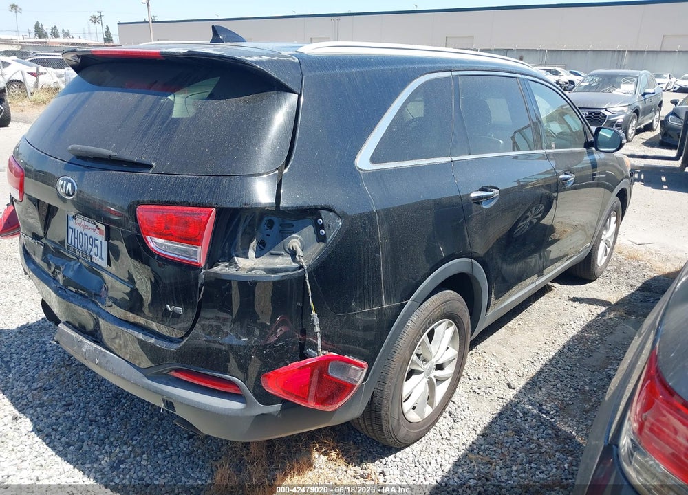 2016 KIA SORENTO 3.3L LX VIN: 5XYPGDA57GG037286