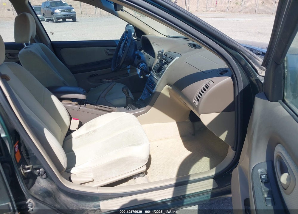 2000 NISSAN MAXIMA VIN: JN1CA31A8YT007617