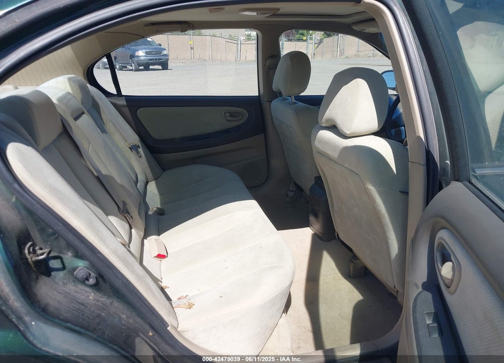 2000 NISSAN MAXIMA VIN: JN1CA31A8YT007617