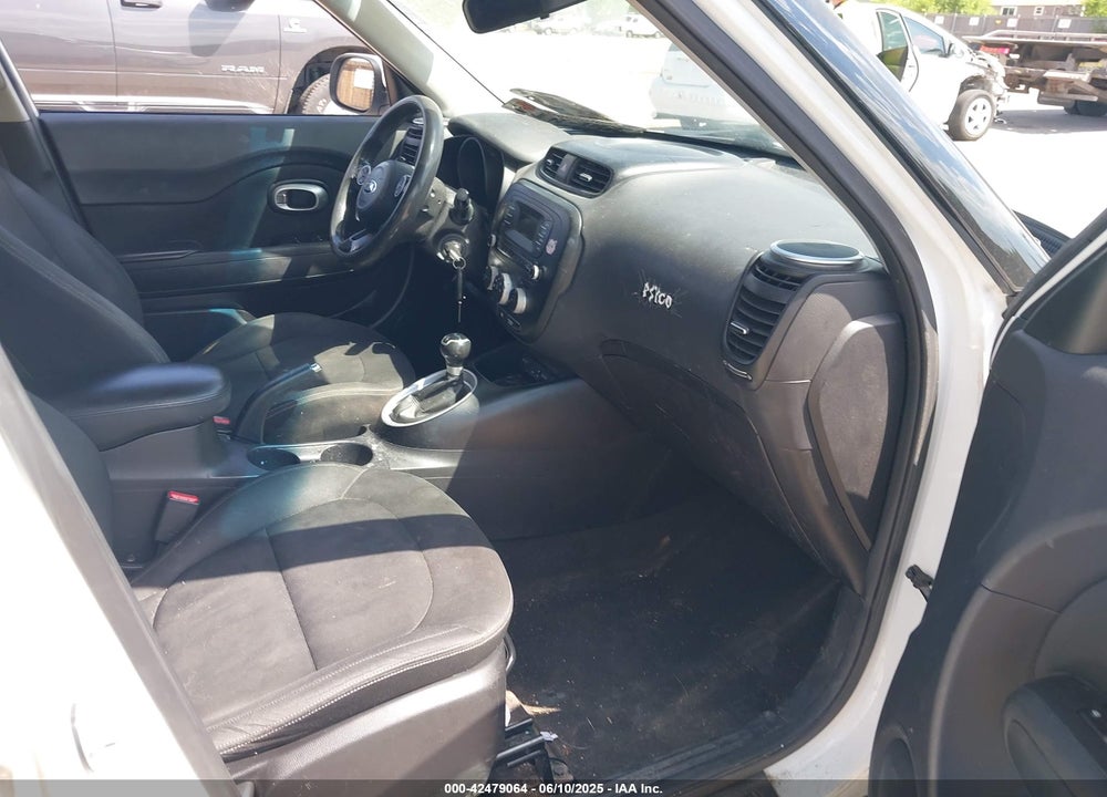 2014 KIA SOUL VIN: KNDJN2A20E7030695