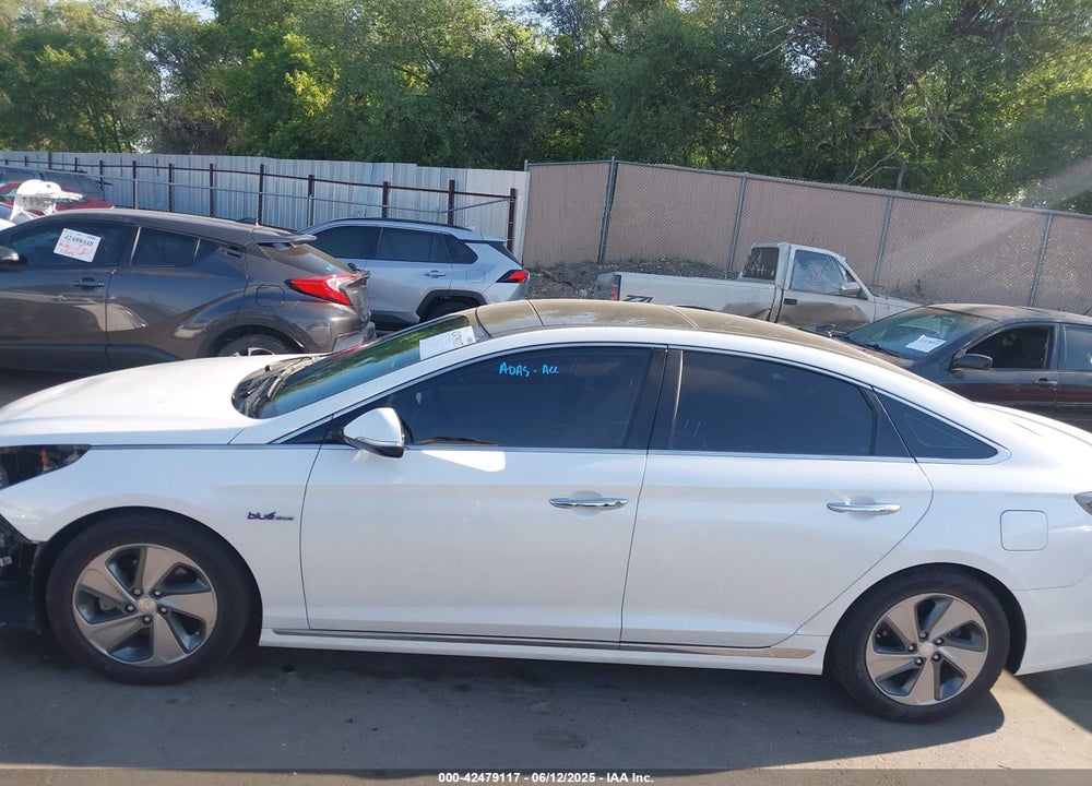 2016 HYUNDAI SONATA HYBRID LIMITED VIN: KMHE34L1XGA019373
