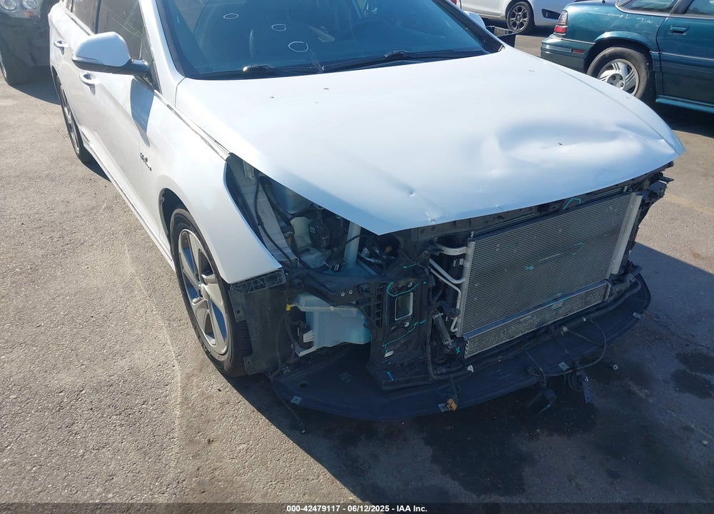 2016 HYUNDAI SONATA HYBRID LIMITED VIN: KMHE34L1XGA019373