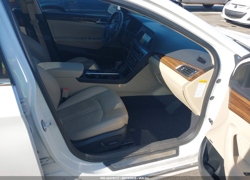2016 HYUNDAI SONATA HYBRID LIMITED VIN: KMHE34L1XGA019373