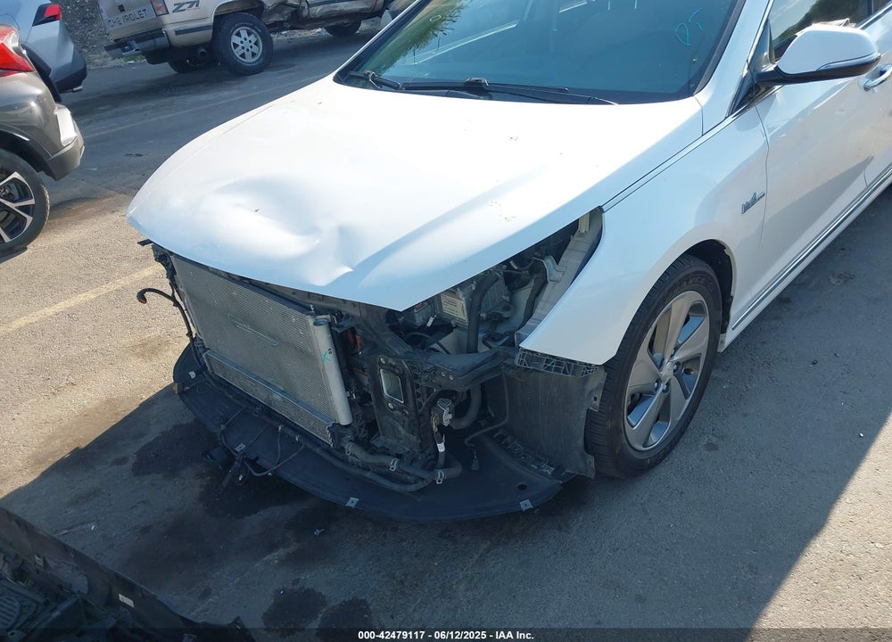 2016 HYUNDAI SONATA HYBRID LIMITED VIN: KMHE34L1XGA019373