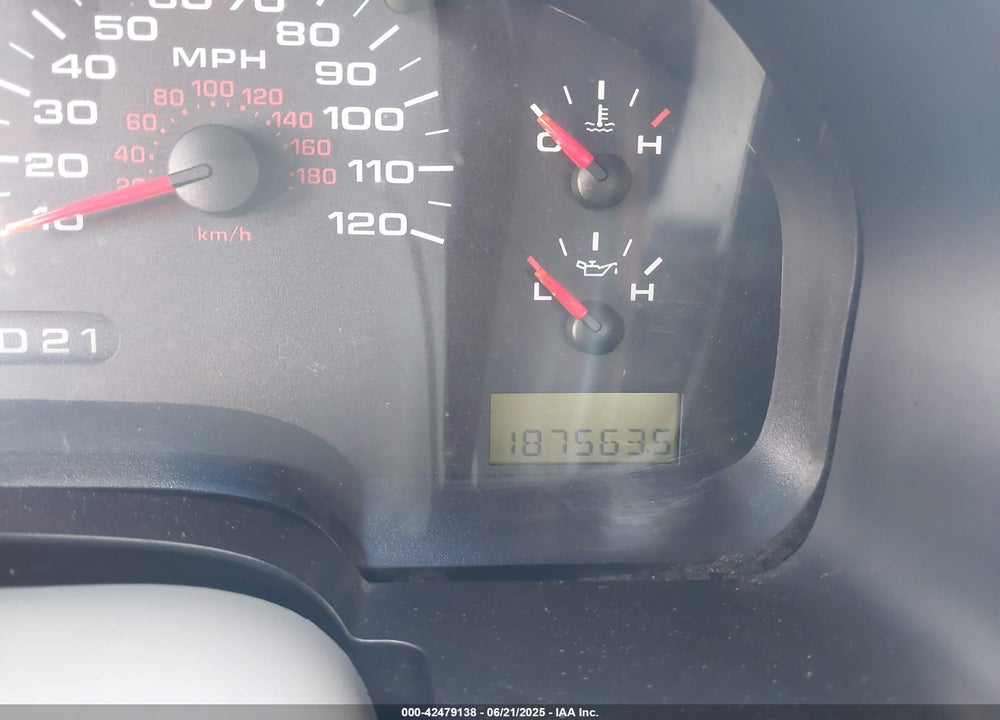 2005 FORD F-150 LARIAT/XLT VIN: 1FTPW12505KE59309
