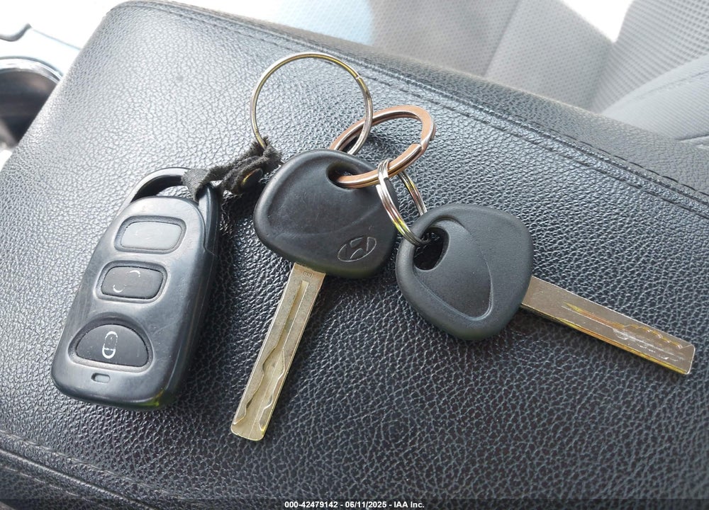 2013 HYUNDAI SONATA VIN: 5NPEB4AC9DH632648