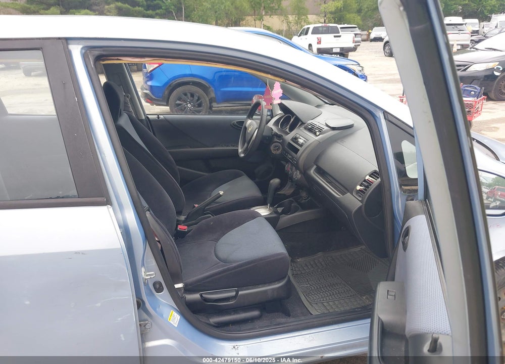 2008 HONDA FIT VIN: JHMGD38498S018054