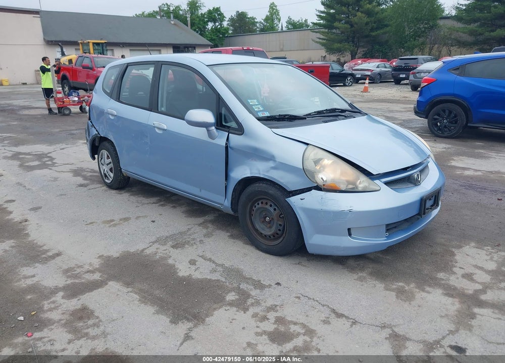 2008 HONDA FIT VIN: JHMGD38498S018054