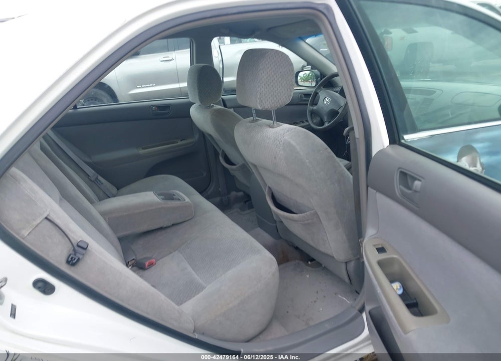 2004 TOYOTA CAMRY LE VIN: 4T1BE32K54U324355
