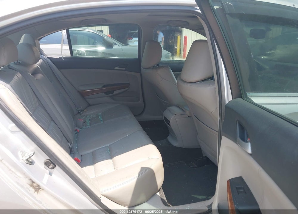 2011 HONDA ACCORD 2.4 EX-L VIN: 1HGCP2F8XBA106181
