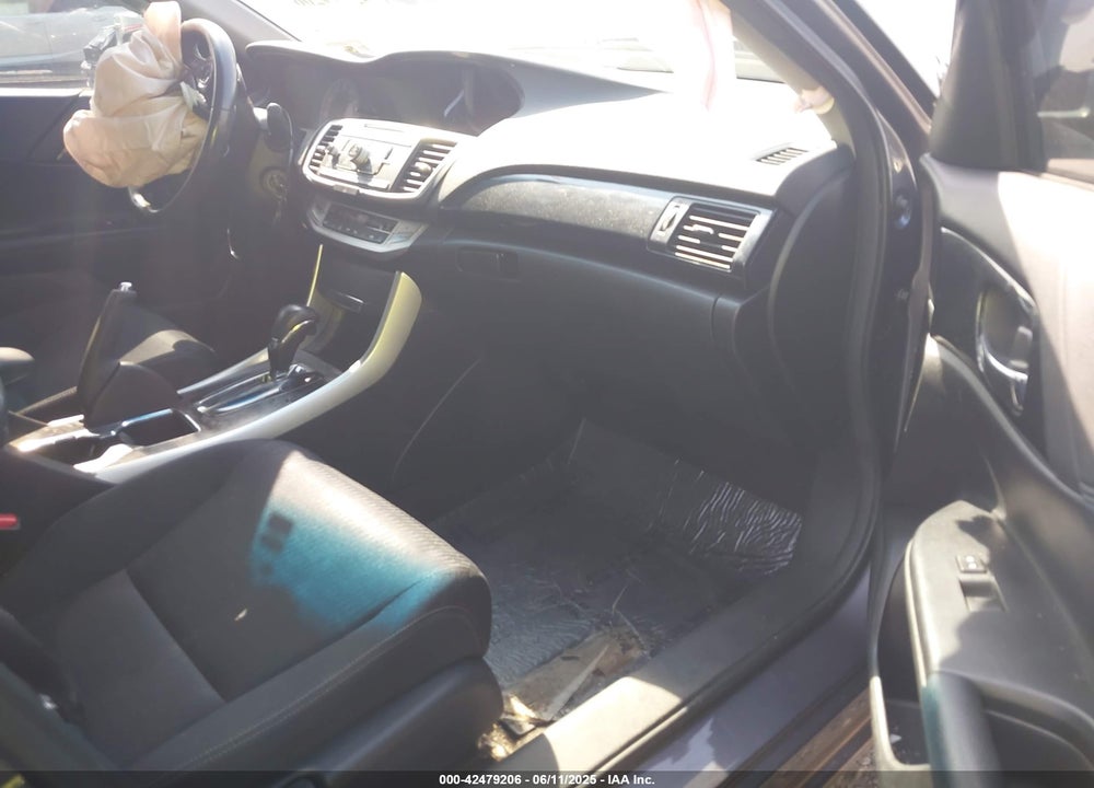 2013 HONDA ACCORD VIN: 1HGCR2F51DA082694