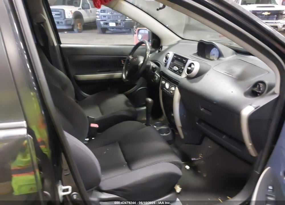 2005 SCION XA VIN: JTKKT624550105622