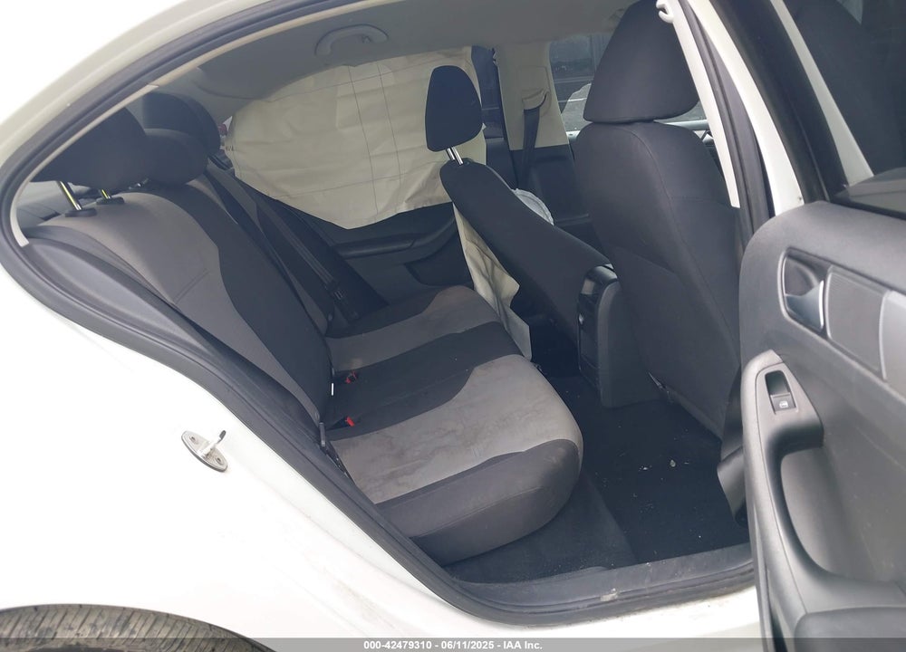 2017 VOLKSWAGEN JETTA VIN: 3VW2B7AJ5HM291068