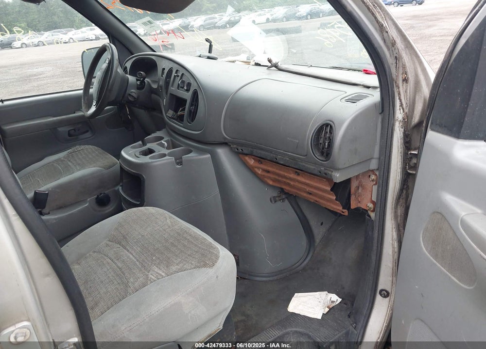 2003 FORD E-350 SUPER DUTY XL/XLT VIN: 1FBSS31L33HB64088