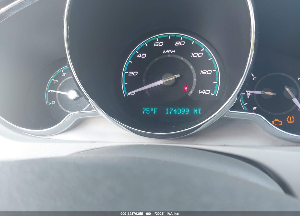 2011 CHEVROLET MALIBU LS VIN: 1G1ZB5E19BF330213