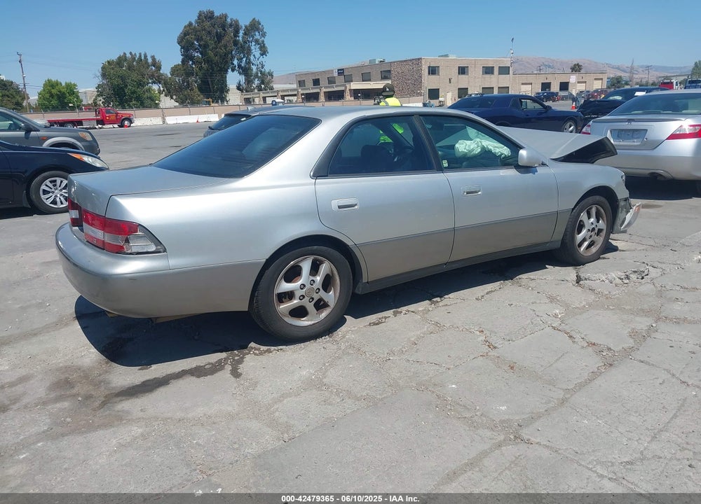 2001 LEXUS ES 300 VIN: JT8BF28G415106362