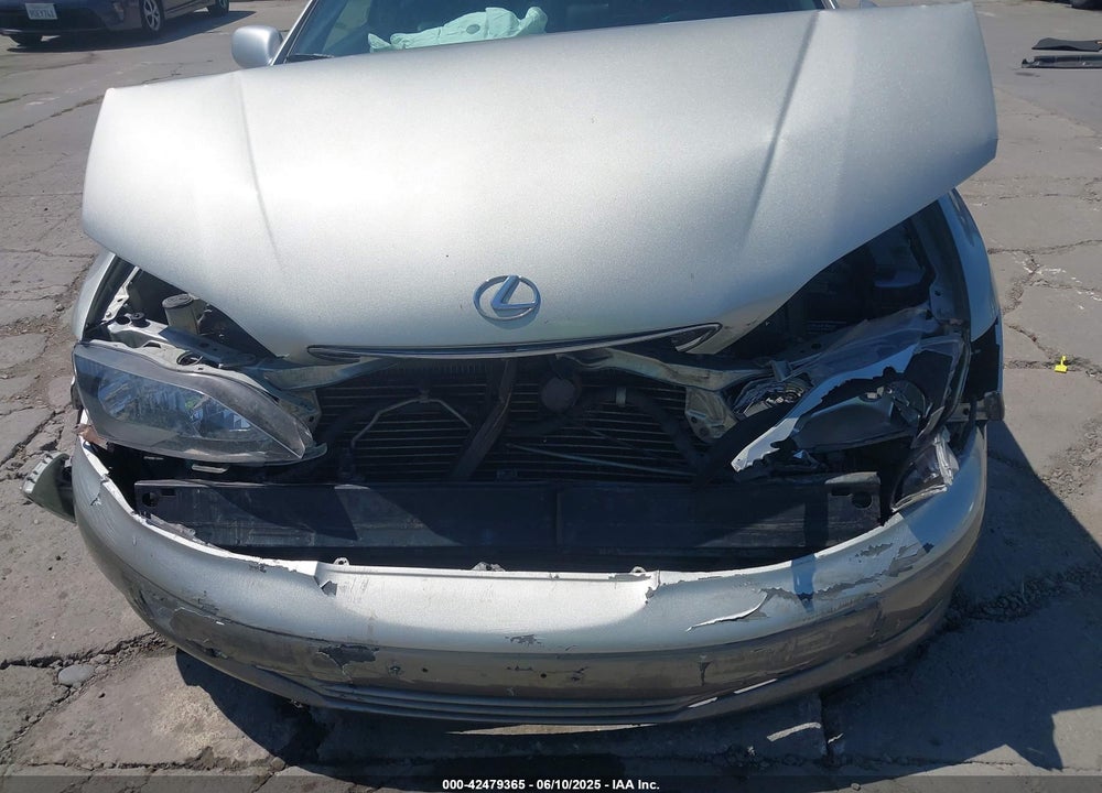 2001 LEXUS ES 300 VIN: JT8BF28G415106362