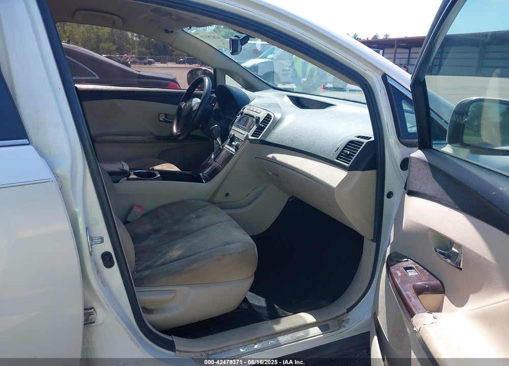 2011 TOYOTA VENZA VIN: 4T3ZA3BB8BU051569