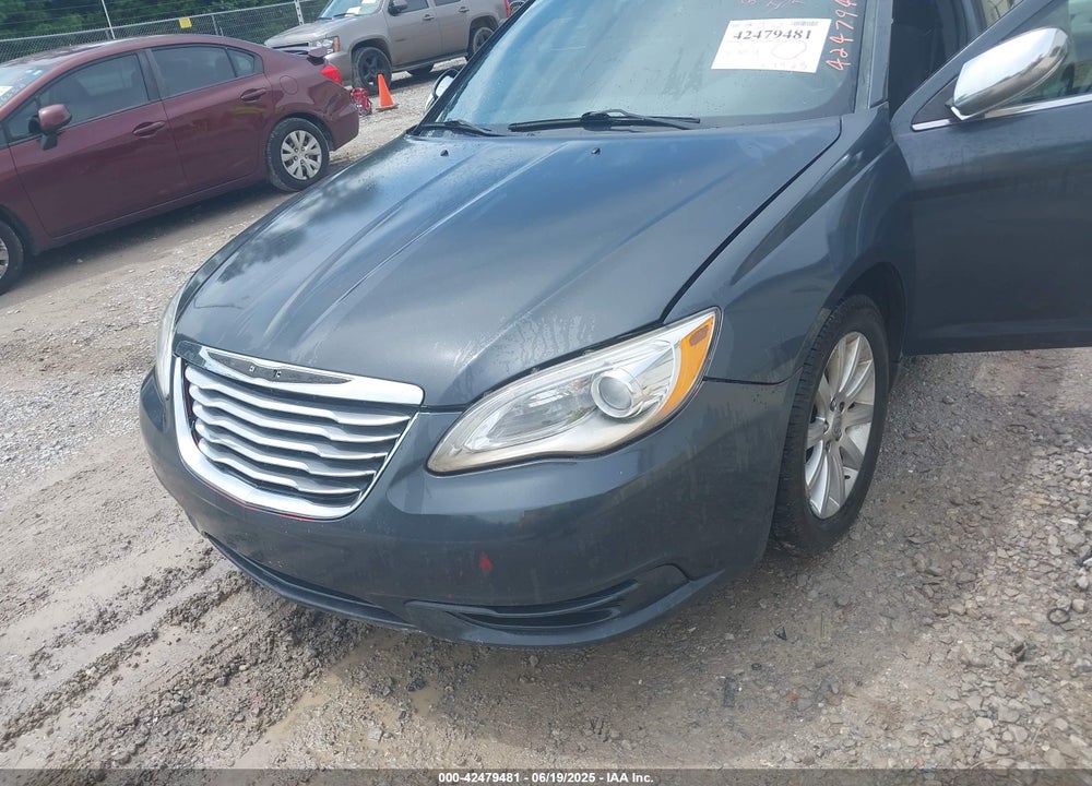 2012 CHRYSLER 200 VIN: 1C3CCBBB9CN302705