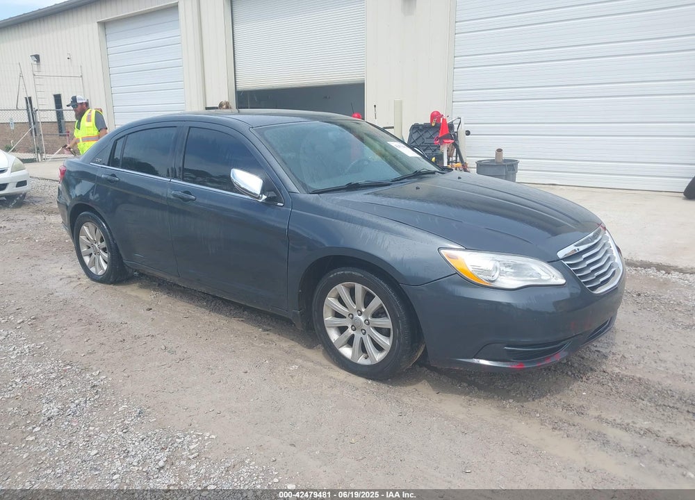 2012 CHRYSLER 200 VIN: 1C3CCBBB9CN302705