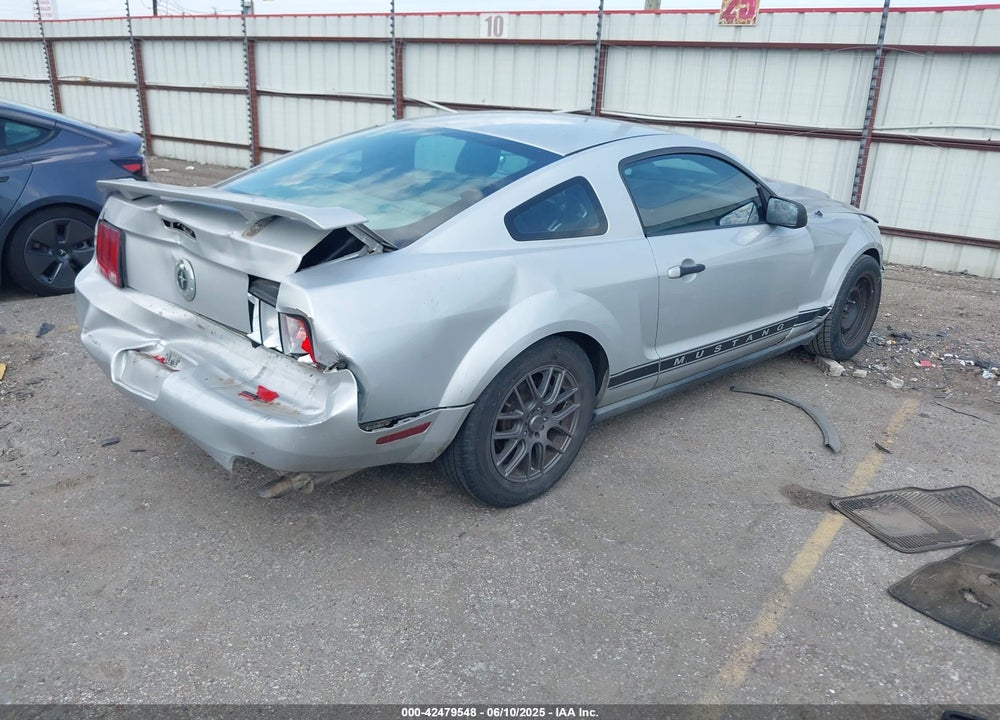 2005 FORD MUSTANG V6 DELUXE/V6 PREMIUM VIN: 1ZVFT80N855139652