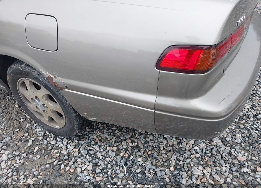1999 TOYOTA CAMRY XLE V6 VIN: 4T1BF28K4XU080006