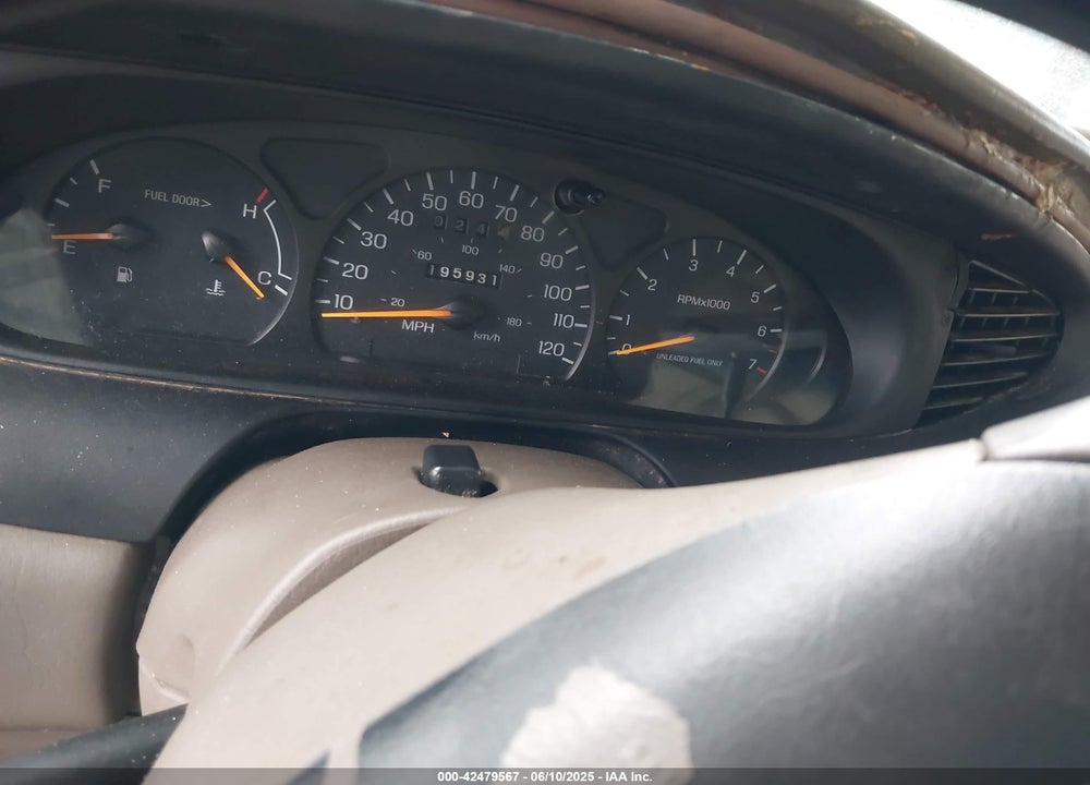 1998 FORD TAURUS LX/SE VIN: 1FAFP52S8WA230928