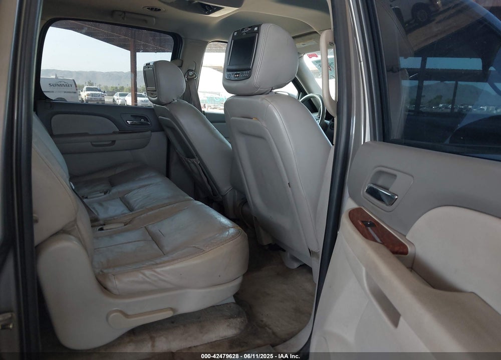 2007 GMC YUKON XL 1500 VIN: 1GKFC16J37J311163