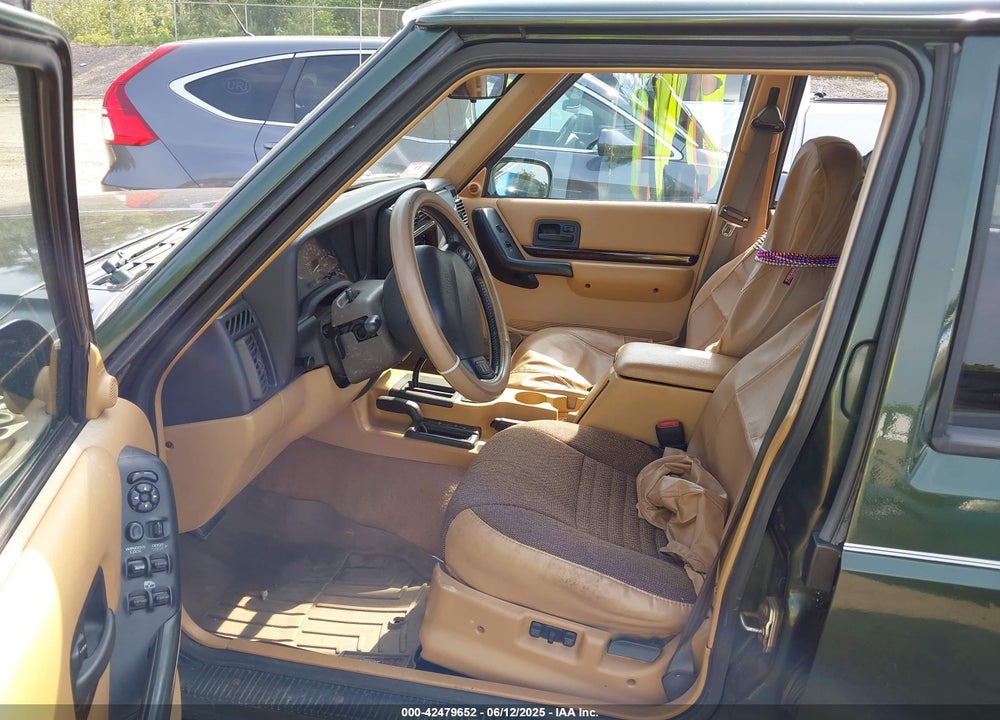 1998 JEEP CHEROKEE LIMITED VIN: 1J4FJ78SXWL180952