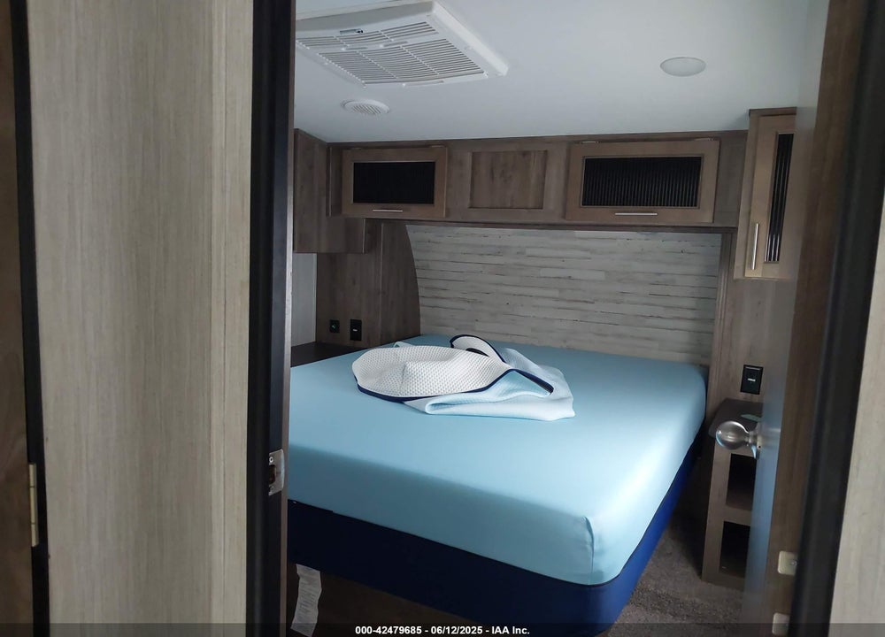 2020 FOREST RIVER OTHER VIN: 5ZT3SRSB9L6103069