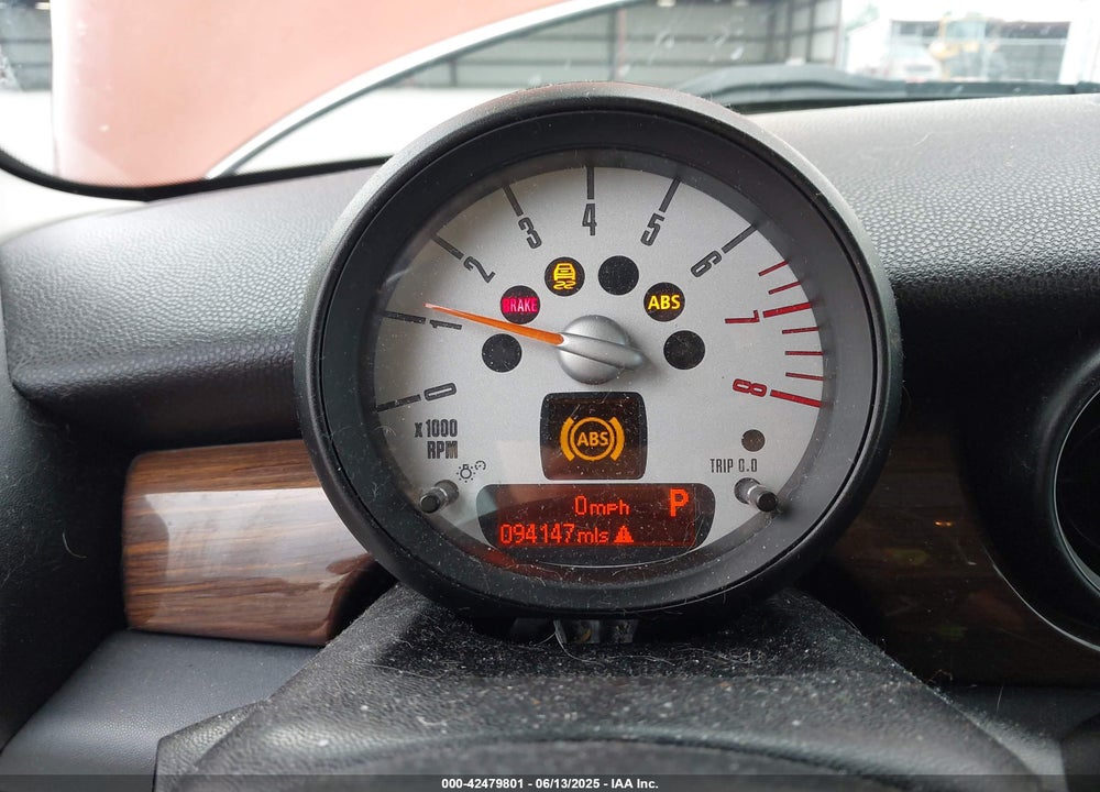 2012 MINI COOPER VIN: WMWSU3C57CT264726
