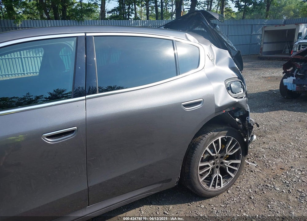 2023 MASERATI GRECALE VIN: ZN682AVA4P7415942