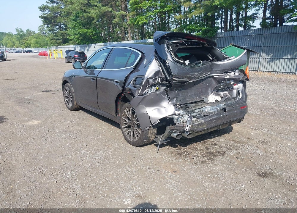 2023 MASERATI GRECALE VIN: ZN682AVA4P7415942